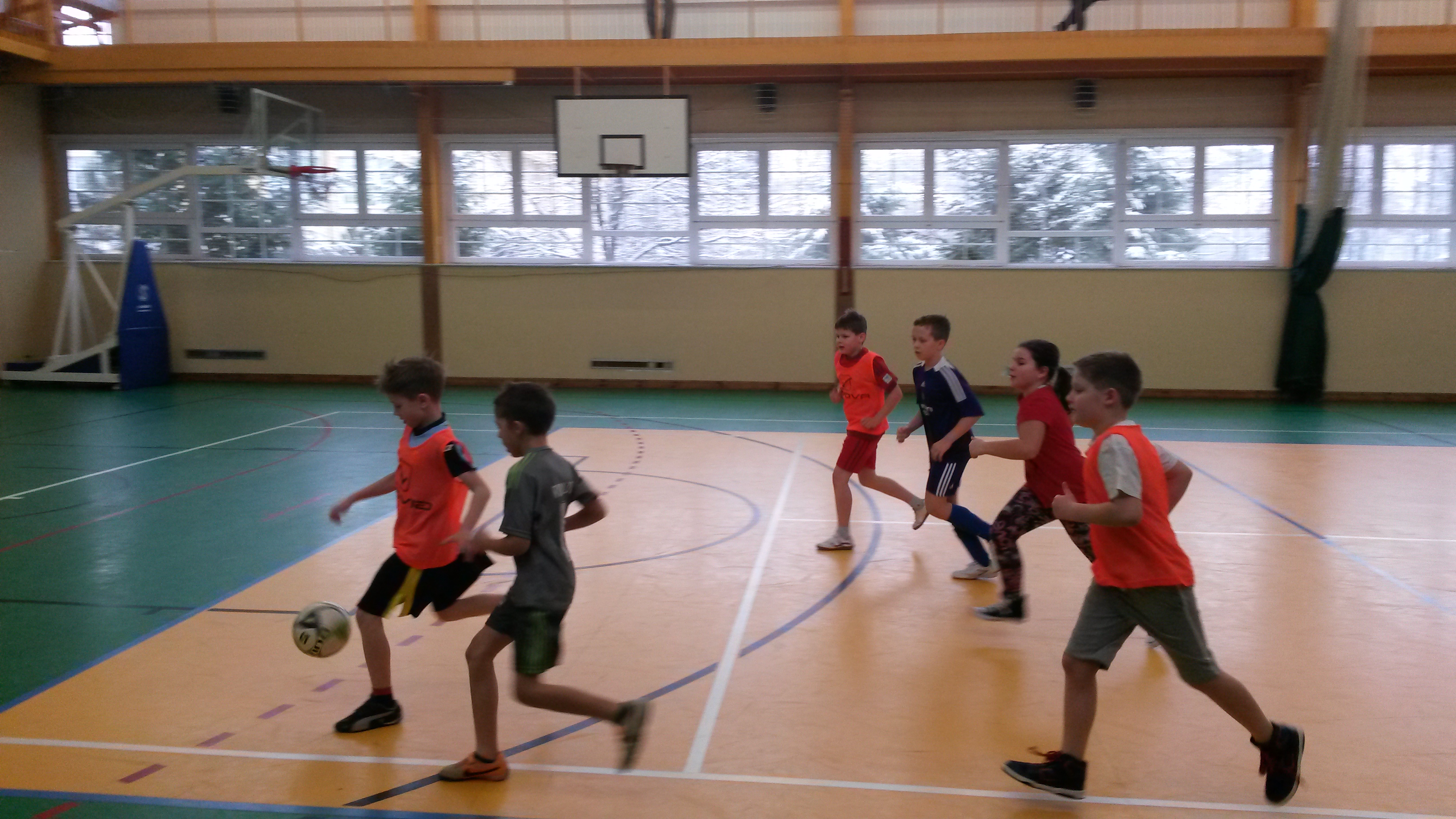 Turniej klas III piłka halowa (5)
